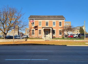 illinois/peoria/landmark/explorepeoria-com