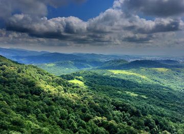 georgia/racha-lechkhumi-and-kvemo-svaneti/landmark/sataplia-viewpoint