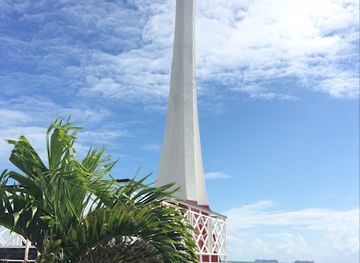 belize/hopkins/landmark/baron-bliss-lighthouse