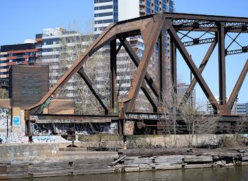 canada/monteregie/landmark/cnr-wellington-bridge
