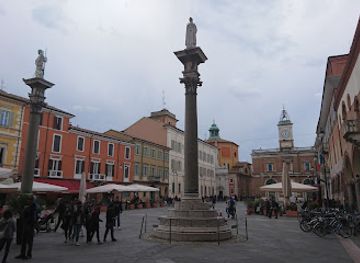italy/emilia-romagna-riviera/landmark/dante-s-tomb