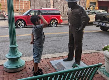 tennessee/clarksville/landmark/the-clarksville-collection