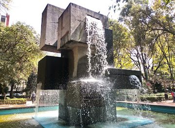 mexico/mexico-city/polanco/landmark/plaza-uruguay