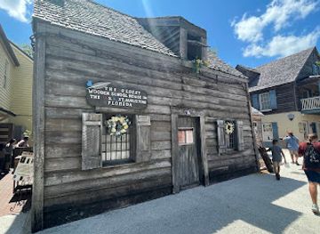 florida/northeast-florida/landmark/oldest-wooden-schoolhouse