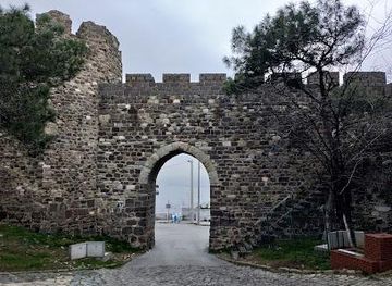 turkiye/izmir/landmark/kadifekale
