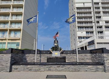 virginia/virginia-beach/oceanfront/landmark/navy-seal-monument