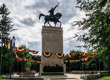 romania/bucovina/landmark/equestrian-statue-of-stefan-cel-mare