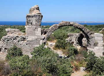 turkiye/caria/landmark/alexandria-troas-ruins