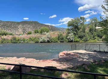 colorado/glenwood-springs/landmark/veltus-park