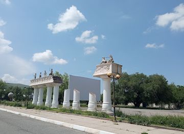 kyrgyzstan/bishkek/landmark/flamingo