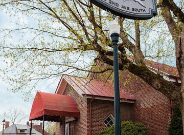 tennessee/franklin/landmark/pull-tight-players