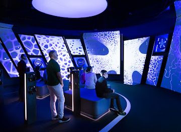 france/auvergne/landmark/l-aventure-michelin