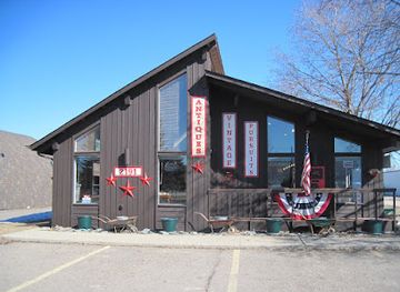 montana/kalispell/landmark/vintage-pursuits