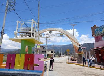 peru/huancayo/landmark/ovalo-de-hualhuas