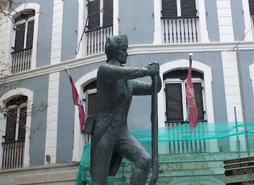 gibraltar/gibraltar-harbour/landmark/royal-engineers-monument