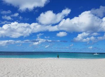 anguilla/crocus-hill/landmark/hank-s