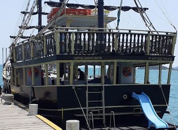 brazil/florianopolis/canasvieiras/landmark/barco-galeao-dourado