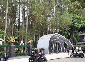 indonesia/bandung/dago/landmark/tahura-taman-hutan-raya-djuanda