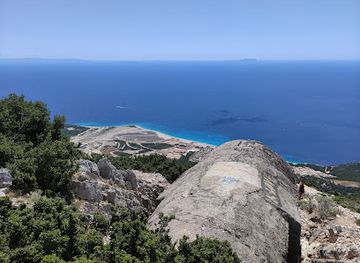 albania/central-albania/landmark/big-bunker