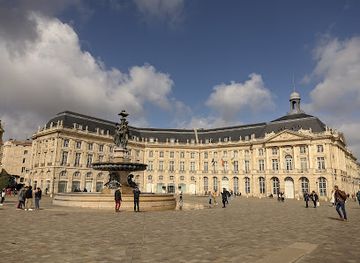 france/bordeaux/landmark/free-walking-tours-bordeaux-english-espanol