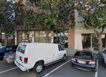 california/oakland/jack-london-square/landmark/jack-london-square