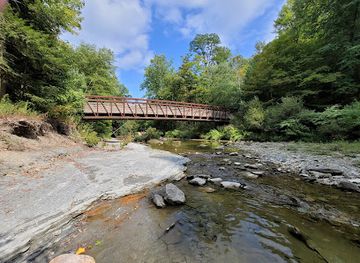 pennsylvania/presque-isle-state-park/landmark/asbury-woods