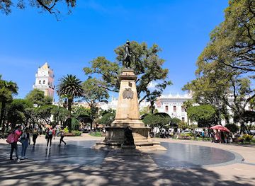 bolivia/sucre/landmark/plaza-25-de-mayo