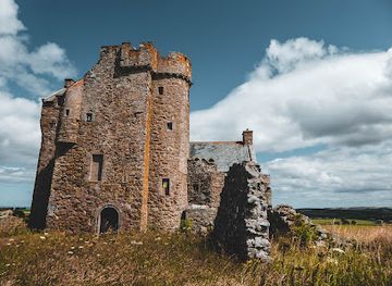 united-kingdom/banffshire/landmark/inchdrewer-castle