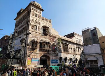pakistan/central-punjab/landmark/haveli-nau-nihal-singh