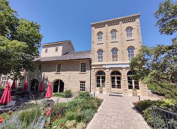 illinois/western-illinois/landmark/gaylord-building-historic-site