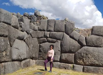peru/cusco/landmark/qhalispuqyo-ruins