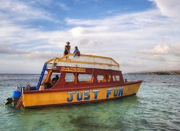 trinidad-and-tobago/buccoo-reef/landmark/captain-phillips-tours
