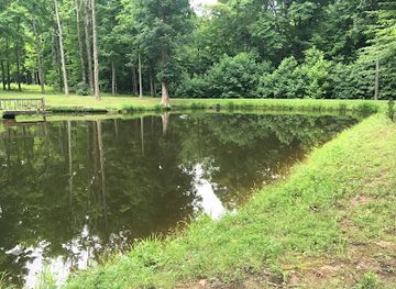 indiana/morgan-monroe-state-forest/landmark/hunter-s-honey-farm