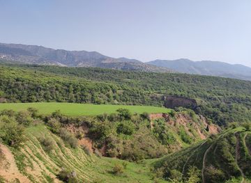 uzbekistan/tashkent-region/landmark/zakhoroneniye-svyatogo-syurenata