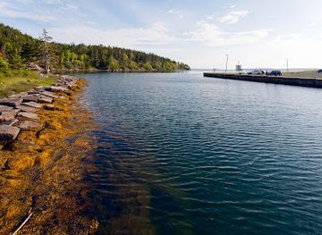 canada/atlantic-canada/landmark/st-peters-canal-national-historic-site