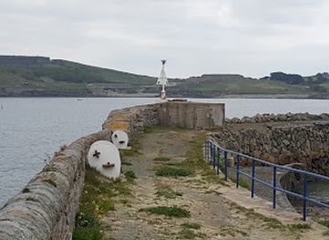 guernsey/st-anne/landmark/braye-road-railway-station