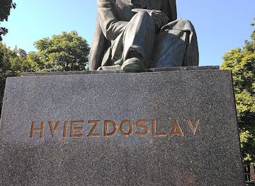 slovakia/zahorie/landmark/fountain-hviezdoslavovo-namestie