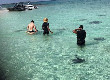 the-bahamas/bimini-islands/landmark/radio-beach-day-tours