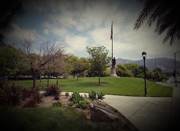 california/burbank/landmark/burbank-5-points-monument