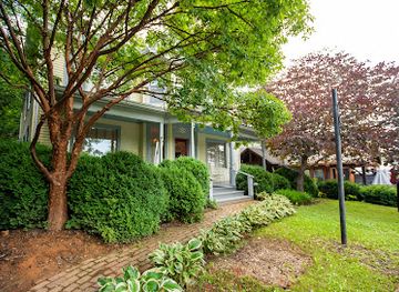 west-virginia/lewisburg/landmark/washington-street-quarters