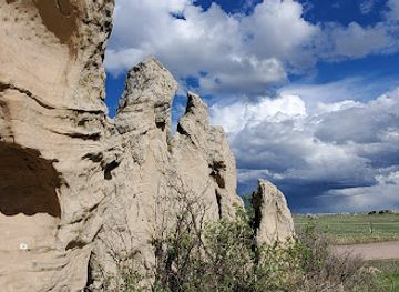 colorado/monument/landmark/natural-fort