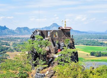 myanmar-burma/hpa-an/landmark/kaw-ka-thaung-mountain