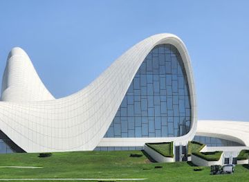 azerbaijan/baku/heydar-aliyev-center/landmark/heyder-aliyev-muzeyi