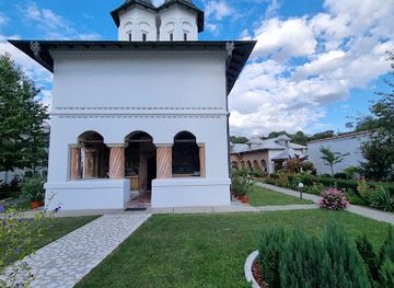 romania/olt/landmark/clocociov-monastery