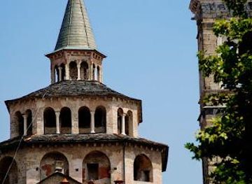 italy/bergamo/landmark/piazza-padre-reginaldo-giuliani-8