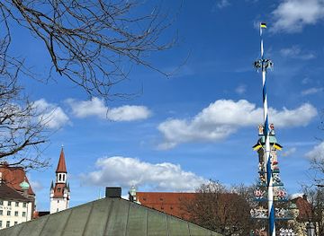 germany/munich/landmark/maibaum-viktualienmarkt