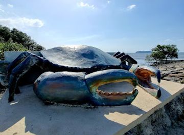 malaysia/perlis/landmark/patung-ketam-besar-seberang-ramai