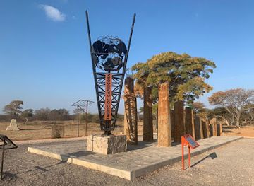 botswana/mahalapye/landmark/tropic-of-capricorn-monument
