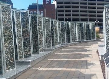 illinois/peoria/landmark/peoria-holocaust-memorial