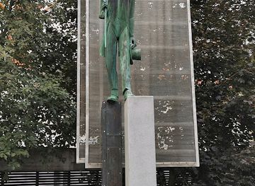 estonia/tartu-county/landmark/jaan-tonissoni-monument